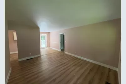 285 Queen Helen Lane, Jonesboro, GA 30236 - Photo 4
