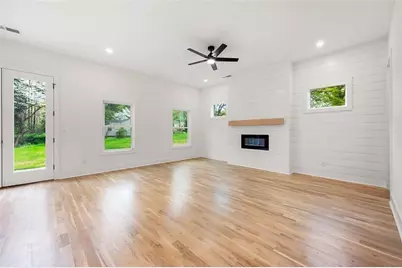 2869 4th SW Street SW, Atlanta, GA 30315 - Photo 12