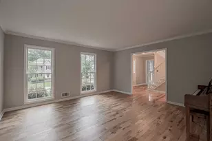 2451 Meadowglen Trail, Snellville, GA 30078 - Photo 4