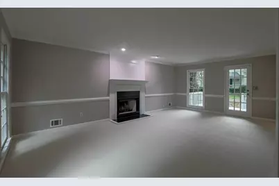 2451 Meadowglen Trail, Snellville, GA 30078 - Photo 8