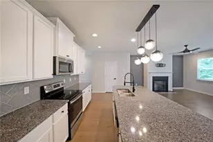 4450 Richmond Ct, Stone Mountain, GA 30083 - Photo 16