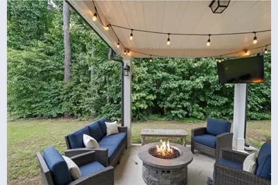 4450 Richmond Court, Stone Mountain, GA 30083 - Photo 8