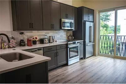 2199 Lenox Road NE #17, Atlanta, GA 30324 - Photo 4