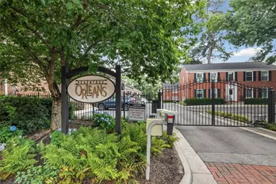 3675 Peachtree Road NE #45, Atlanta, GA 30319 - Photo 2