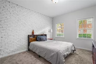 3675 Peachtree Rd NE, Atlanta, GA 30319 - Photo 22