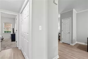 3675 Peachtree Rd NE, Atlanta, GA 30319 - Photo 28