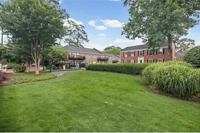 3675 Peachtree Road NE #45, Atlanta, GA 30319 - Photo 38