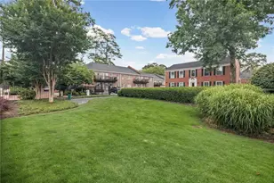 3675 Peachtree Rd NE, Atlanta, GA 30319 - Photo 38
