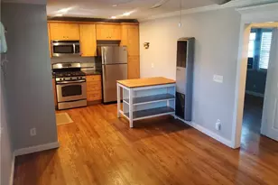 1042 NE Saint Charles Ave NE, Atlanta, GA 30306 - Photo 4