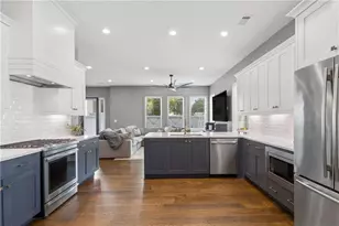 6405 Halcyon Way, Alpharetta, GA 30005 - Photo 14