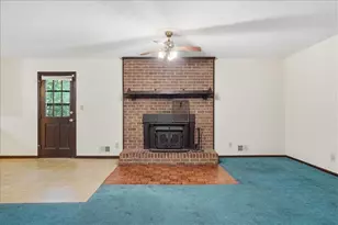 129 Diane Dr, Griffin, GA 30223 - Photo 8
