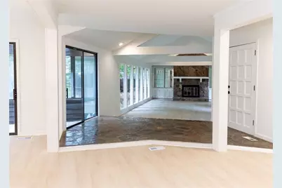 125 Saddle Creek Court, Roswell, GA 30076 - Photo 4