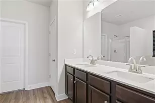 61 N Village Cir, Rydal, GA 30171 - Photo 32