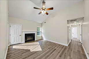 2880 Field Spring Dr, Lithonia, GA 30058 - Photo 10