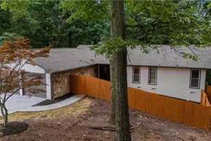 2154 Pond Rd, Duluth, GA 30096 - Photo 2