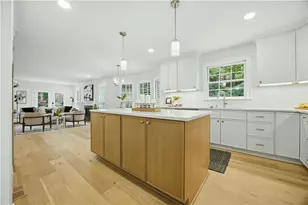 1390 Tennis Ct Pl, Roswell, GA 30075 - Photo 12
