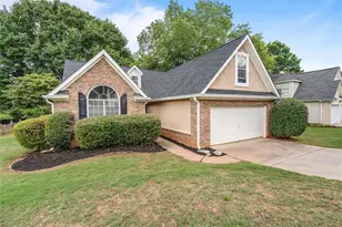 137 Pecan Crescent, Newnan, GA 30265 - Photo 2