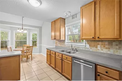 137 Pecan Crescent, Newnan, GA 30265 - Photo 10
