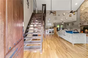 6610 Jessie Cir, Flowery Branch, GA 30542 - Photo 4