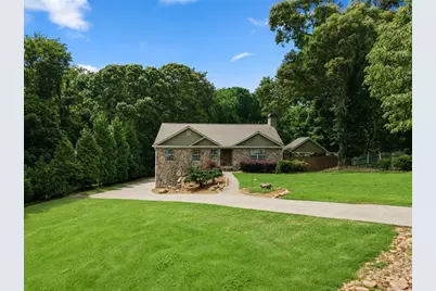 6610 Jessie Circle, Flowery Branch, GA 30542 - Photo 1