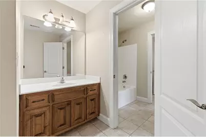 1085 Eagles Brooke Drive, Locust Grove, GA 30248 - Photo 6