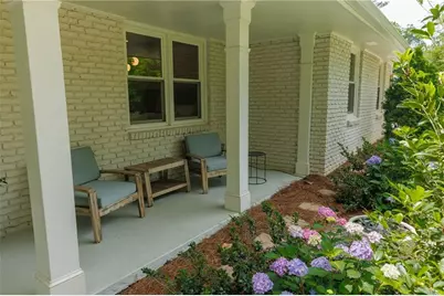 2933 Danbyshire Court NE, Atlanta, GA 30345 - Photo 4