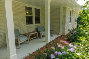 2933 Danbyshire Ct NE, Atlanta, GA 30345 - Photo 4