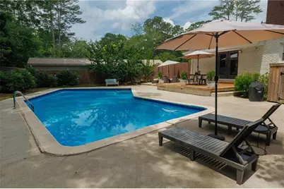 2933 Danbyshire Court NE, Atlanta, GA 30345 - Photo 52