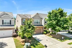 4950 Breezewood Cir, Alpharetta, GA 30004 - Photo 2