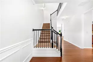 4950 Breezewood Cir, Alpharetta, GA 30004 - Photo 10