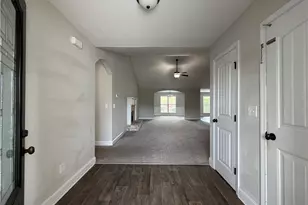 624 River Mist Cir, Jefferson, GA 30549 - Photo 2