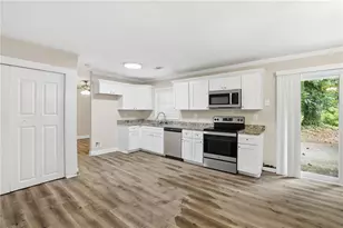 310 Flagstone Dr SW, Atlanta, GA 30331 - Photo 12