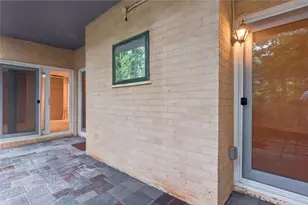 5400 Roswell Rd, Atlanta, GA 30342 - Photo 24