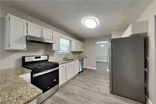 2010 Rocksram Dr, Buford, GA 30519 - Photo 6