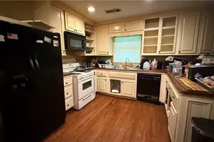 2732 Oldknow Dr NW, Atlanta, GA 30318 - Photo 4