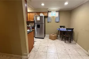 2732 Oldknow Dr NW, Atlanta, GA 30318 - Photo 12