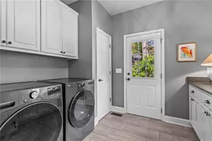 711 Hallbrook Ct, Alpharetta, GA 30004 - Photo 32