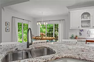 711 Hallbrook Ct, Alpharetta, GA 30004 - Photo 22
