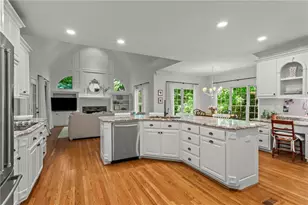 711 Hallbrook Ct, Alpharetta, GA 30004 - Photo 18