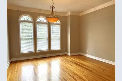 889 Lenox Ct NE, Atlanta, GA 30324 - Photo 18