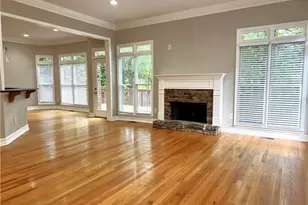 889 Lenox Ct NE, Atlanta, GA 30324 - Photo 6