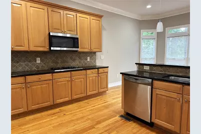 889 Lenox Ct NE, Atlanta, GA 30324 - Photo 14