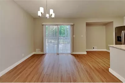 3753 Memorial Parkway NW, Kennesaw, GA 30152 - Photo 6