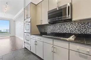3445 Stratford Rd NE, Atlanta, GA 30326 - Photo 16