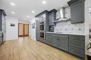 5966 Island View Dr, Buford, GA 30518 - Photo 12