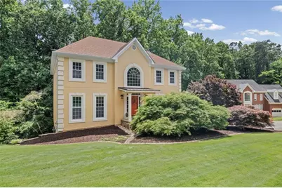 3873 Beacon Street NE, Marietta, GA 30062 - Photo 4