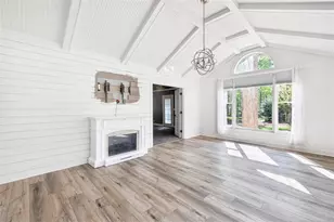 627 Rock Springs Rd, Lawrenceville, GA 30043 - Photo 16