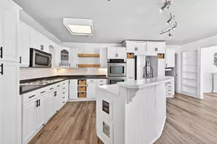 627 Rock Springs Rd, Lawrenceville, GA 30043 - Photo 10