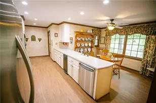 6960 Northgreen Dr, Atlanta, GA 30328 - Photo 24
