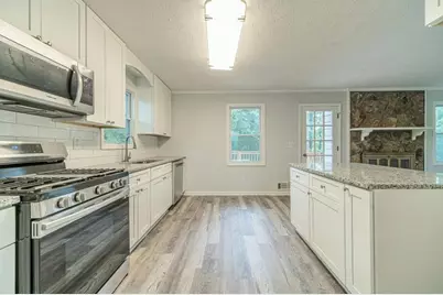 325 Little Rock Court, Lawrenceville, GA 30046 - Photo 6